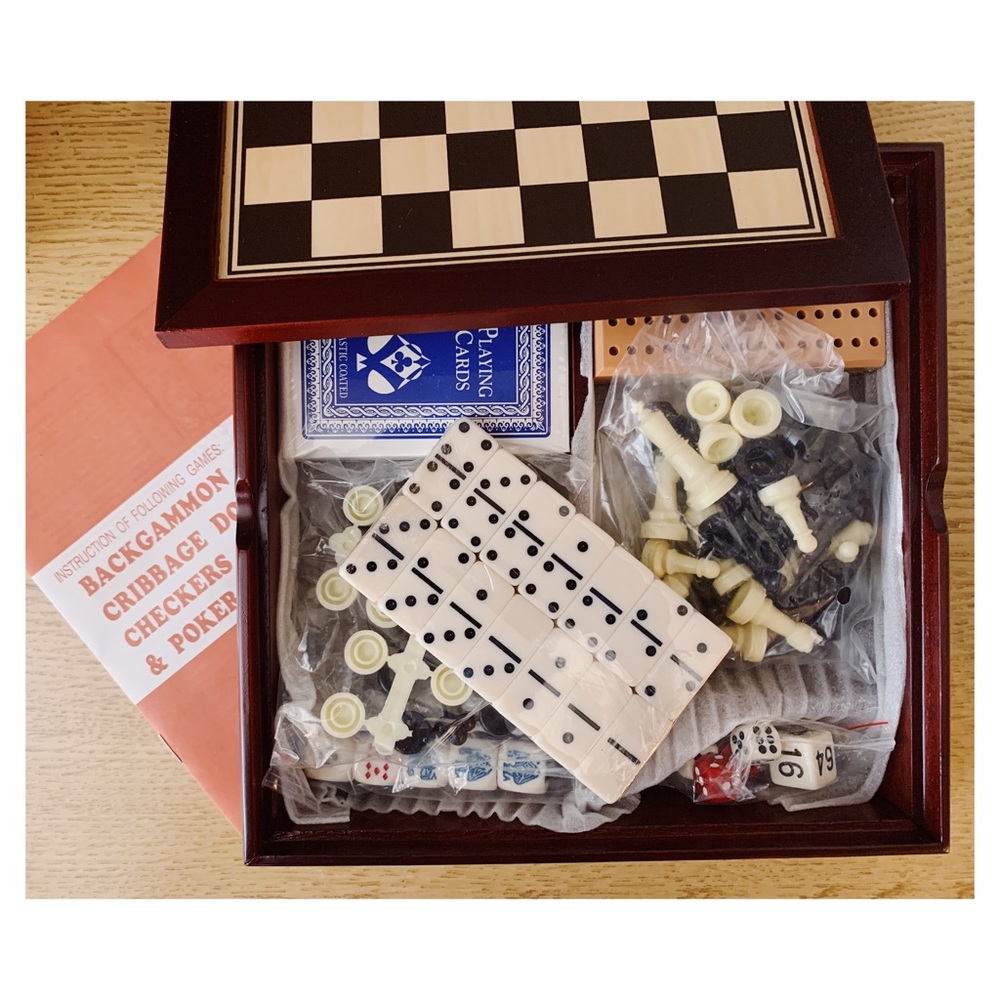 New 7-in-1 Game Set Compact in Wooden Box